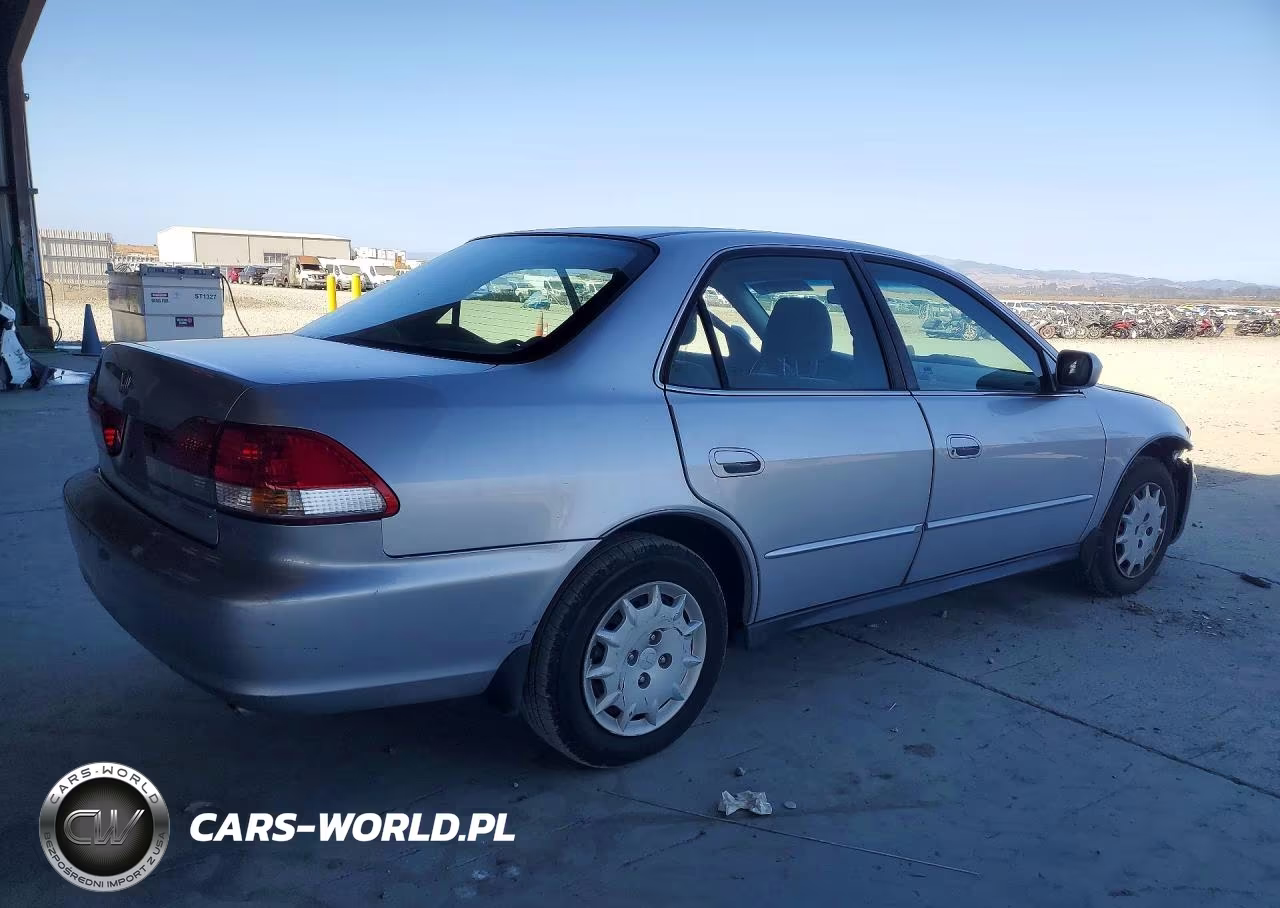 2002 Honda Accord Lx VIN:3HGCG66552G700420 - 3