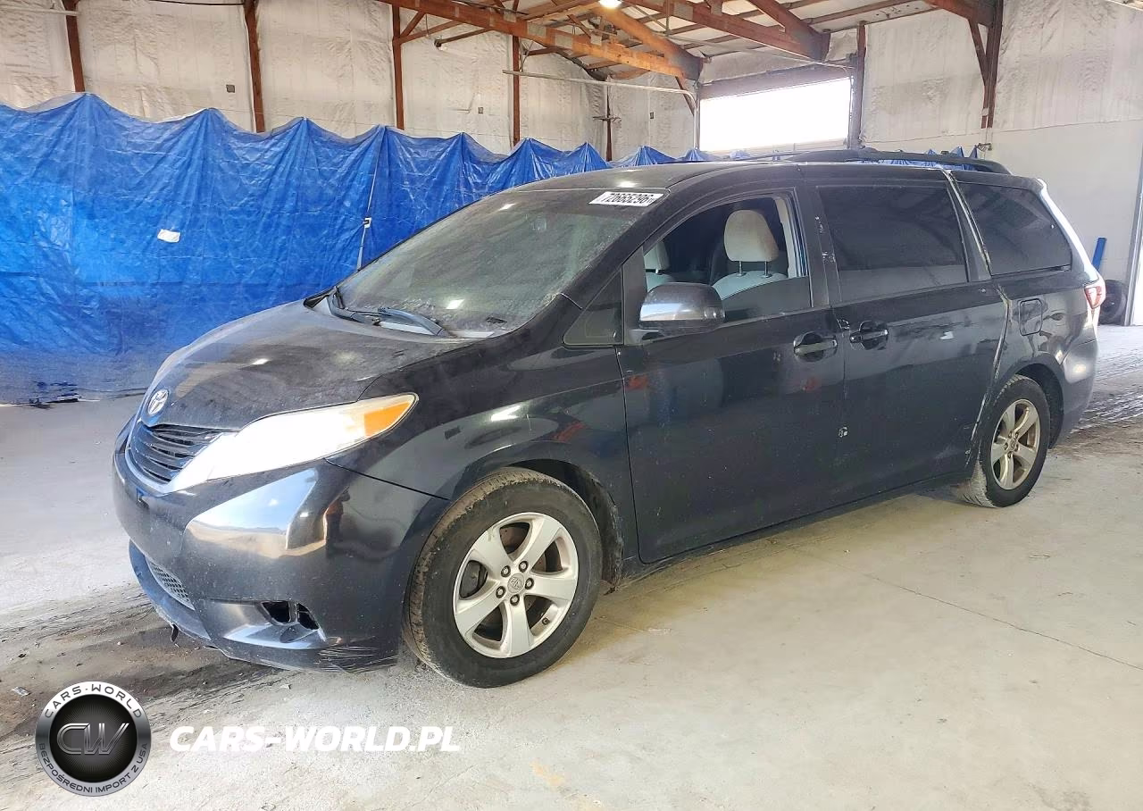 2015 Toyota Sienna Le VIN:5TDKK3DC7FS653293 - 1