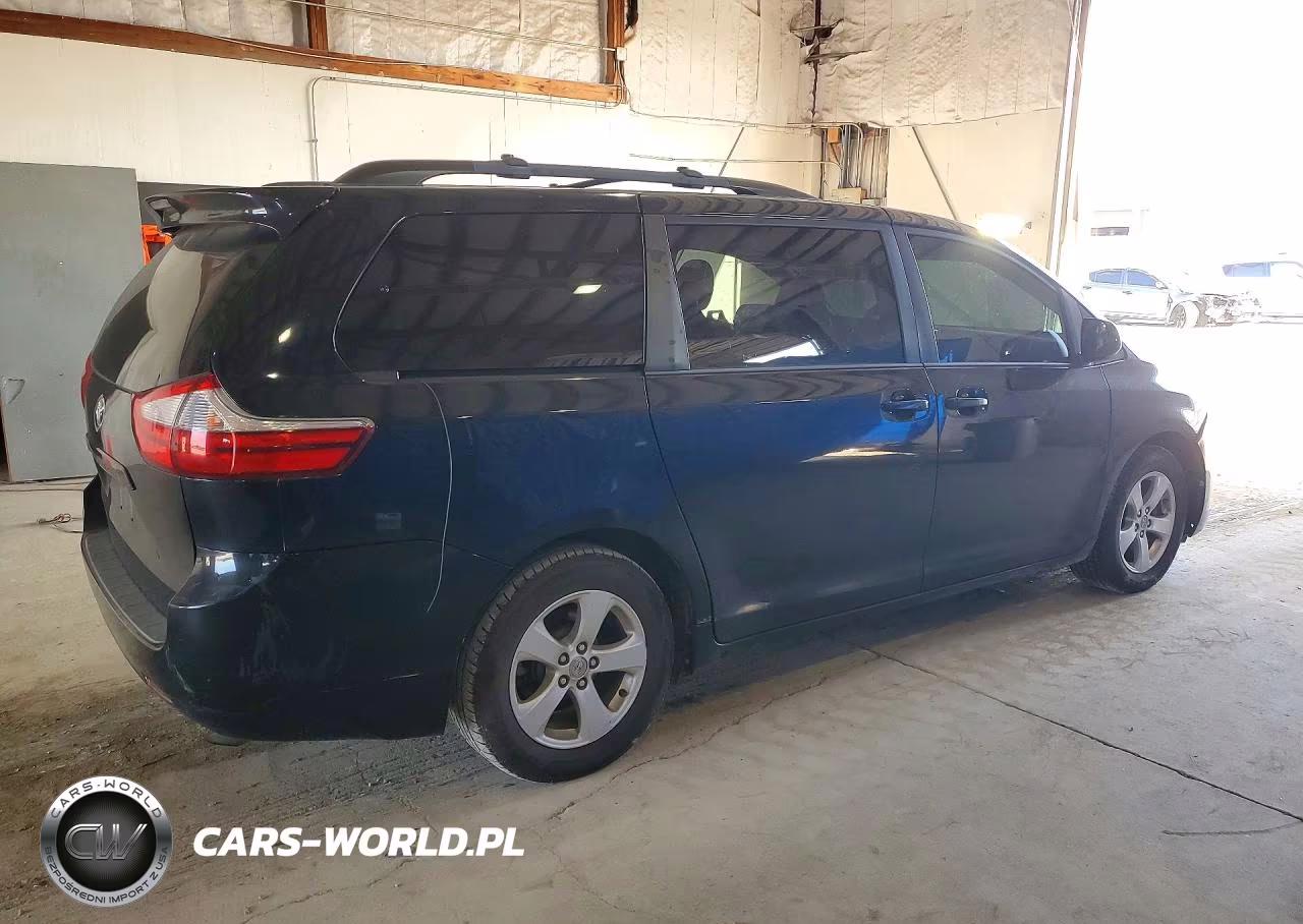 2015 Toyota Sienna Le VIN:5TDKK3DC7FS653293 - 3