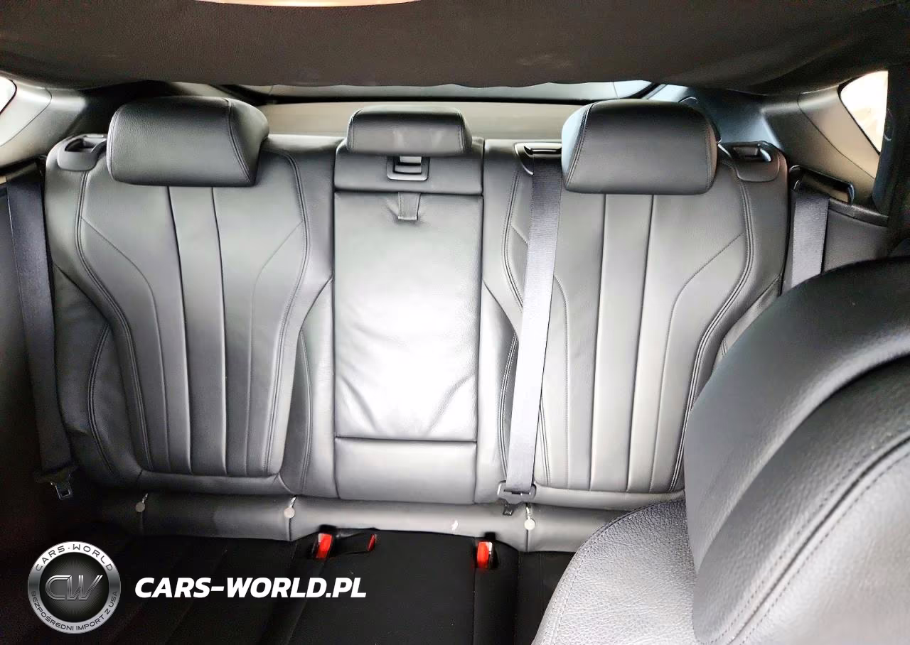 2016 BMW X6 xDrive50I VIN:5UXKU6C51G0R34300 - 10