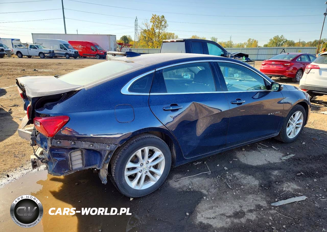 2017 Chevrolet Malibu Lt VIN:1G1ZE5ST1HF164064 - 3