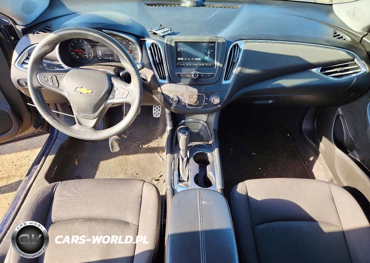 2017 Chevrolet Malibu Lt VIN:1G1ZE5ST1HF164064 - 8