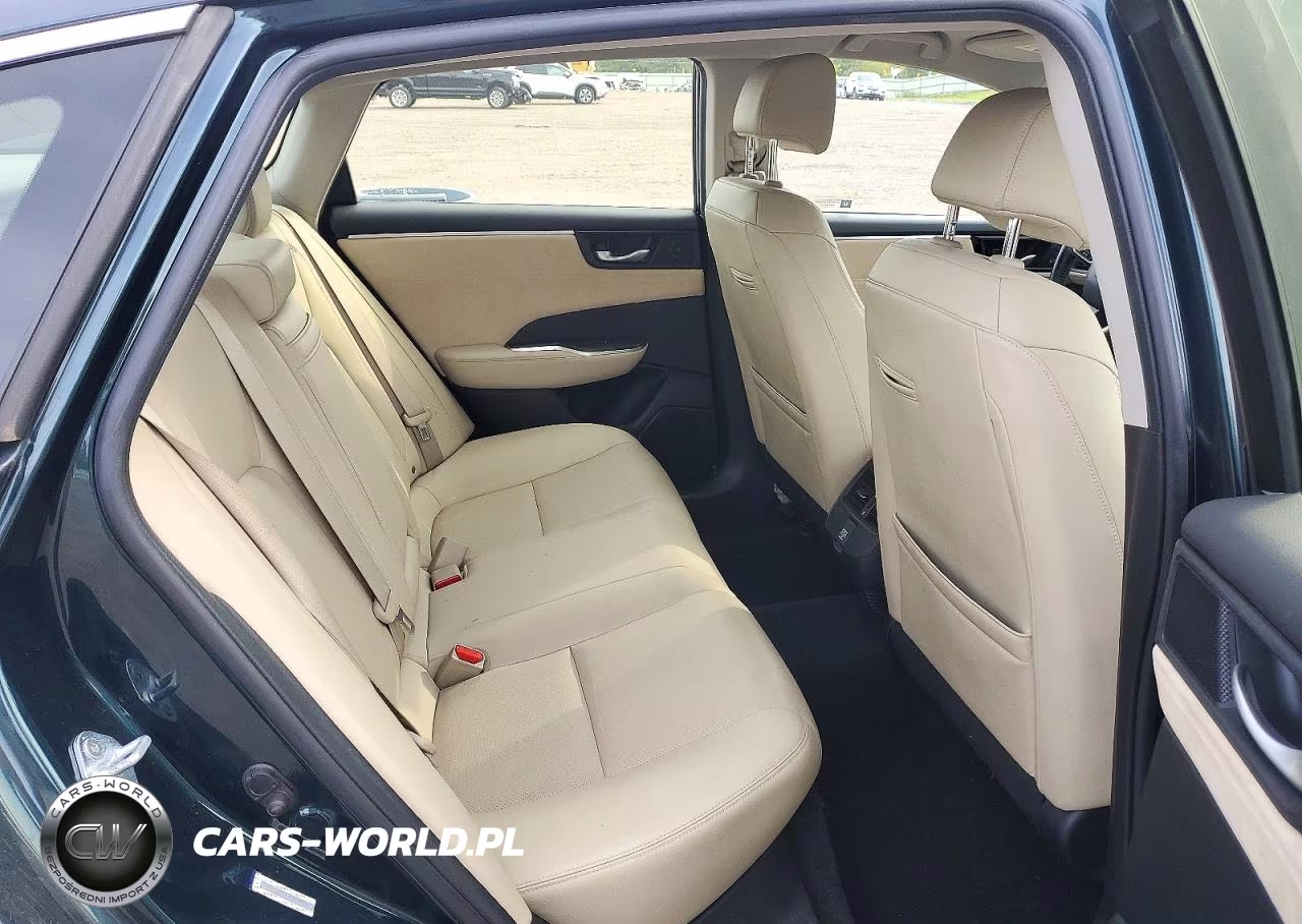 2018 Honda Clarity Touring VIN:JHMZC5F30JC006702 - 10