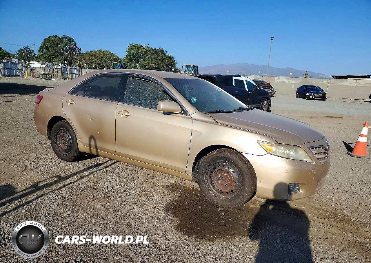 2011 Toyota Camry Le VIN:4T1BF3EK8BU132031 - 4