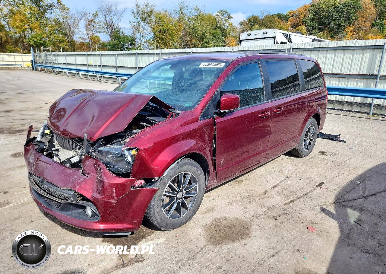 2018 Dodge Grand Caravan Gt VIN:2C4RDGEG8JR343673 - 1