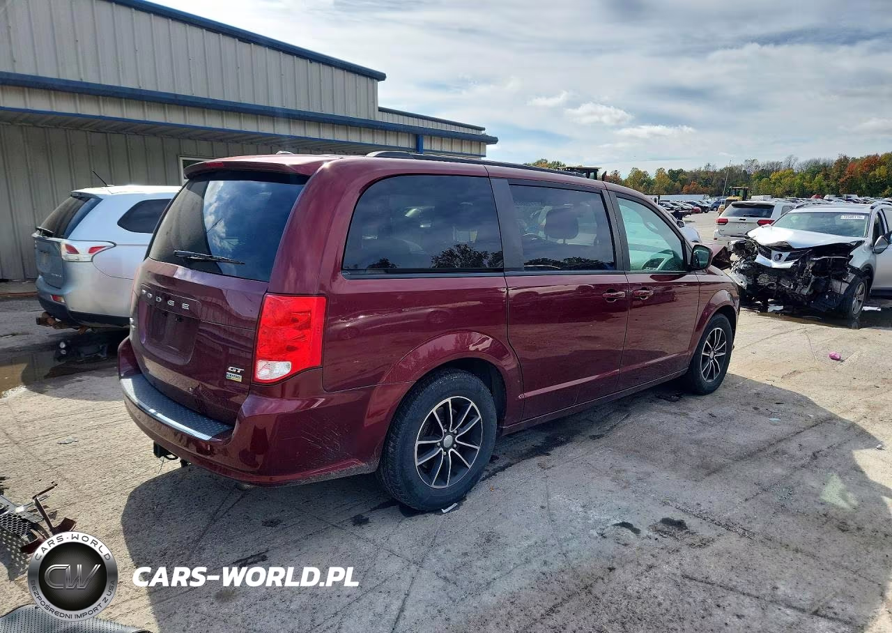2018 Dodge Grand Caravan Gt VIN:2C4RDGEG8JR343673 - 3