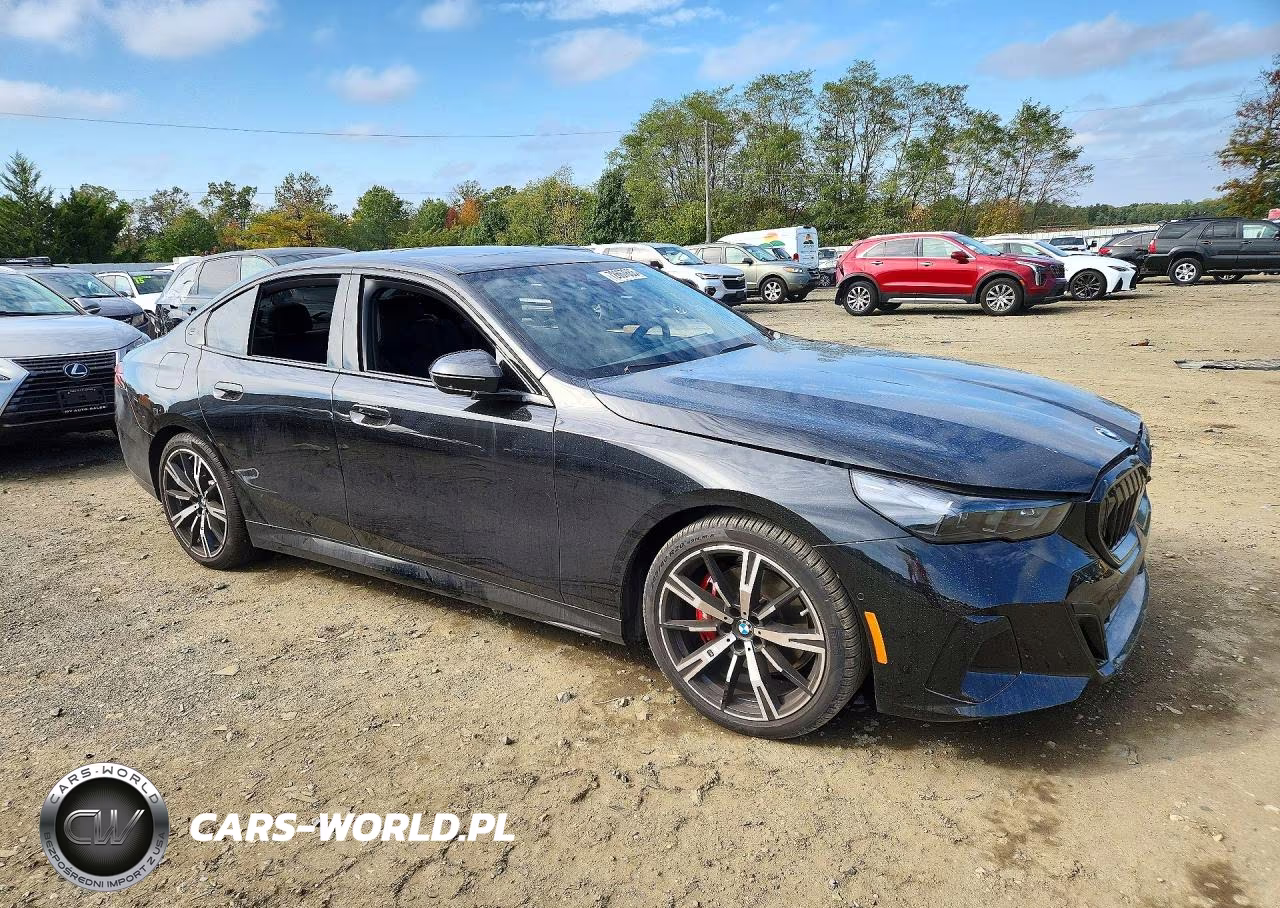 2026 BMW 530 Xi VIN:WBA53FJ01TCV69969 - 4