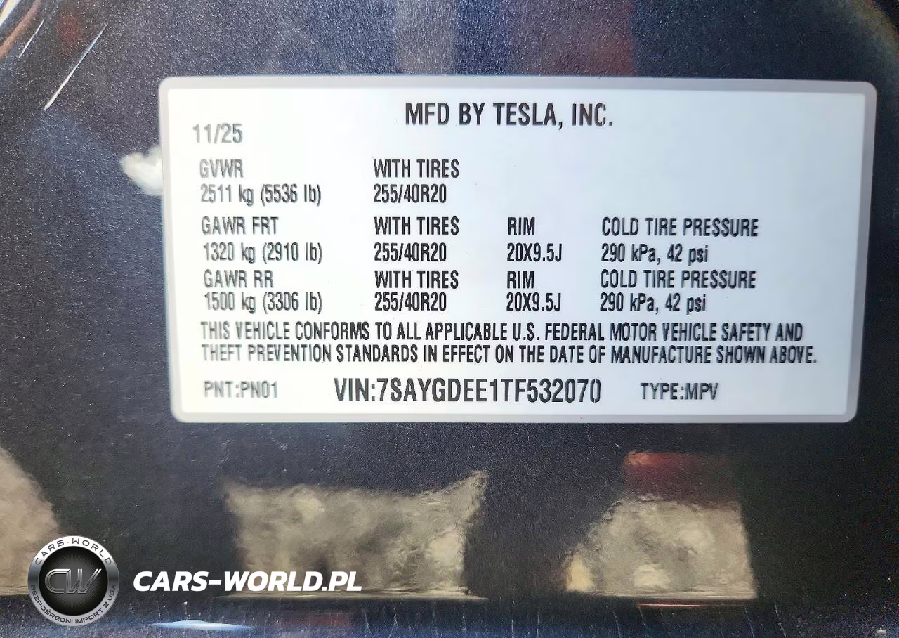 2026 Tesla Model Y VIN:7SAYGDEE1TF532070 - 12