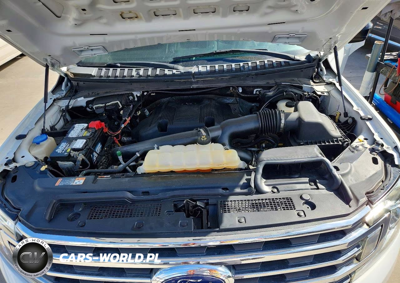 2018 Ford Expedition Xl VIN:1FMJU1GT8JEA35187 - 12