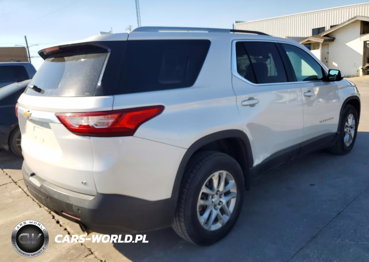 2018 Chevrolet Traverse Lt VIN:1GNERGKW8JJ104986 - 3