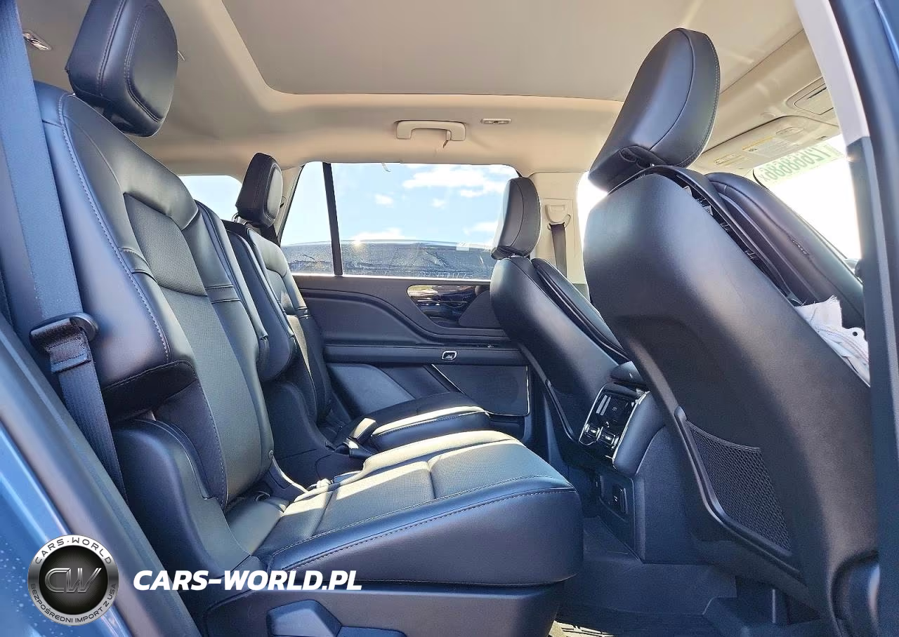 2026 Lincoln Aviator VIN:5LM5J6XC0TGL06223 - 11