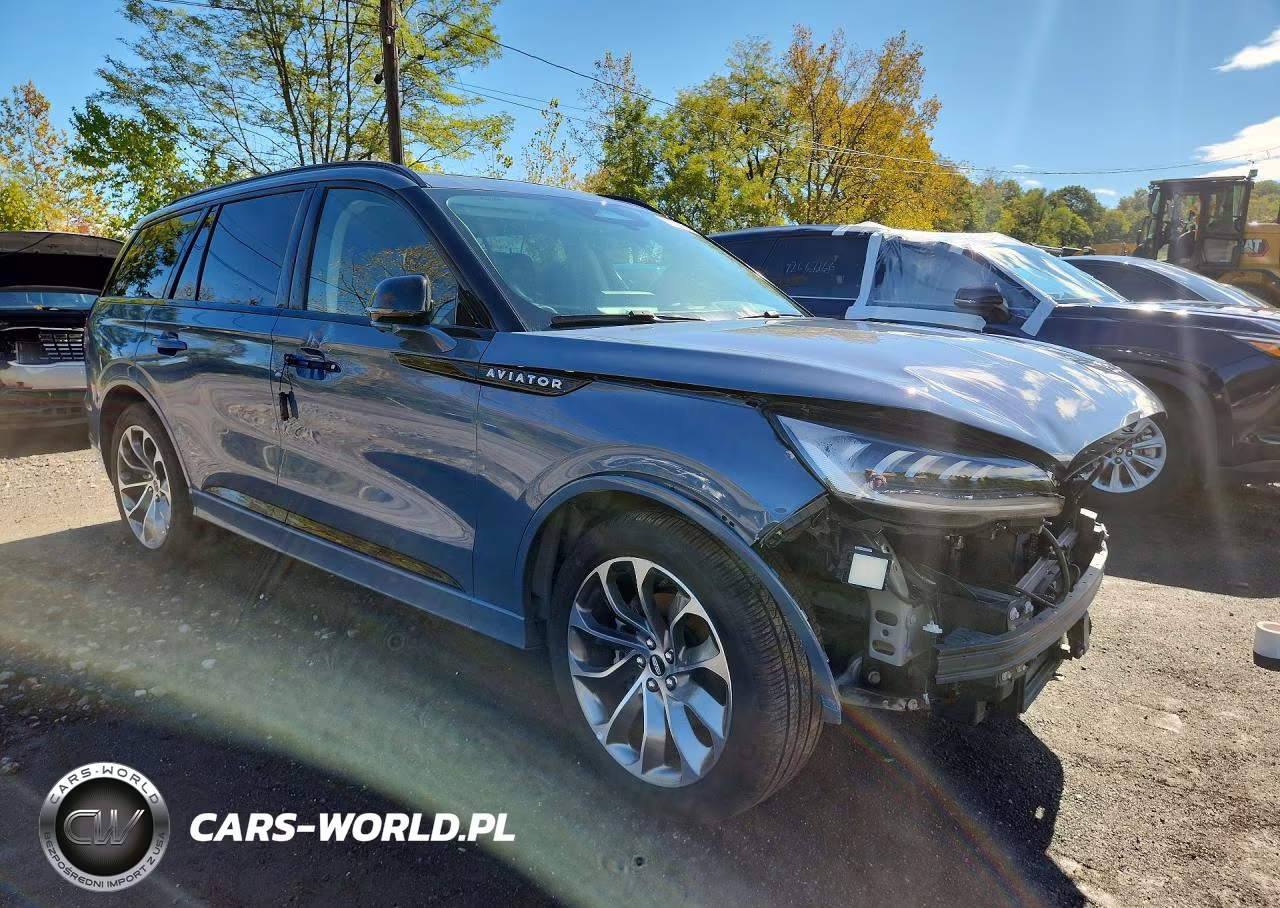 2026 Lincoln Aviator VIN:5LM5J6XC0TGL06223 - 4