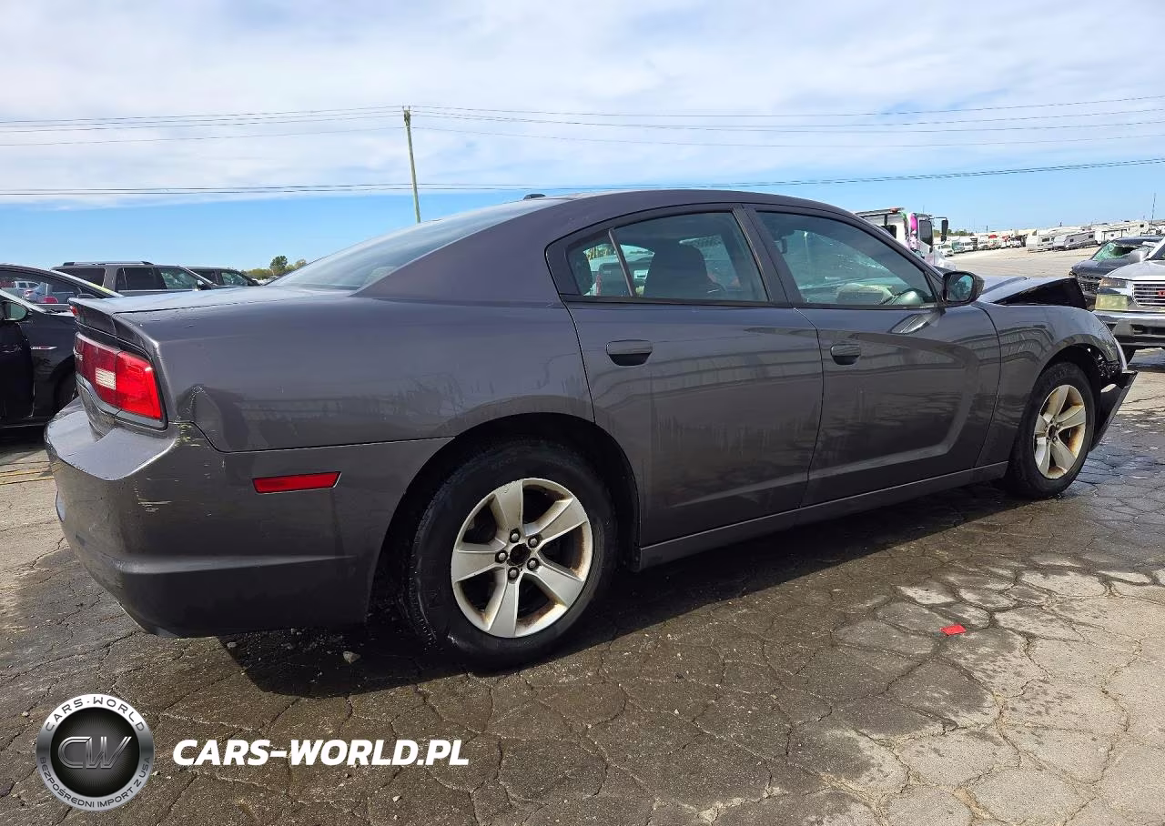 2013 Dodge Charger Se VIN:2C3CDXBG8DH725937 - 3