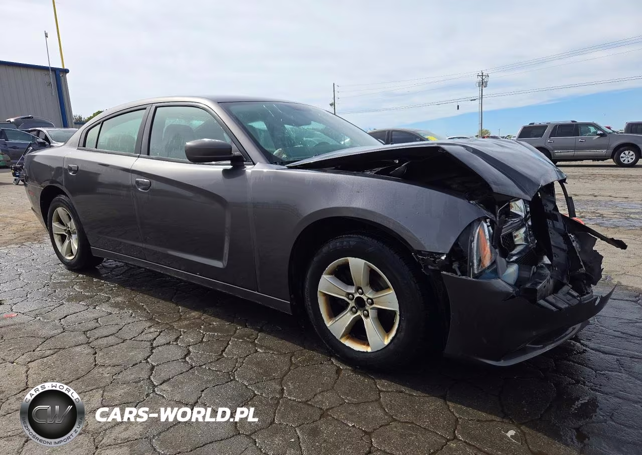 2013 Dodge Charger Se VIN:2C3CDXBG8DH725937 - 4
