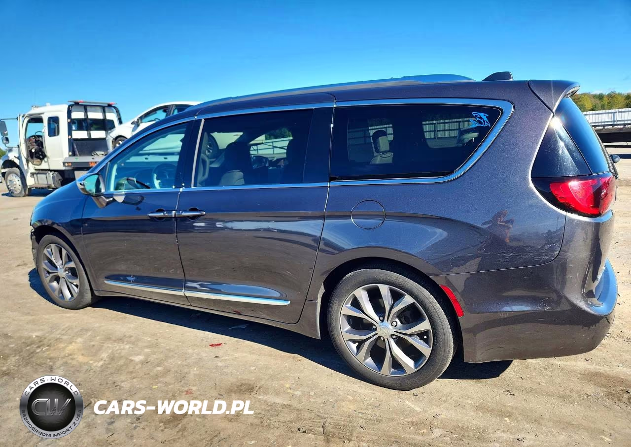 2017 Chrysler Pacifica Limited VIN:2C4RC1GG0HR788013 - 2