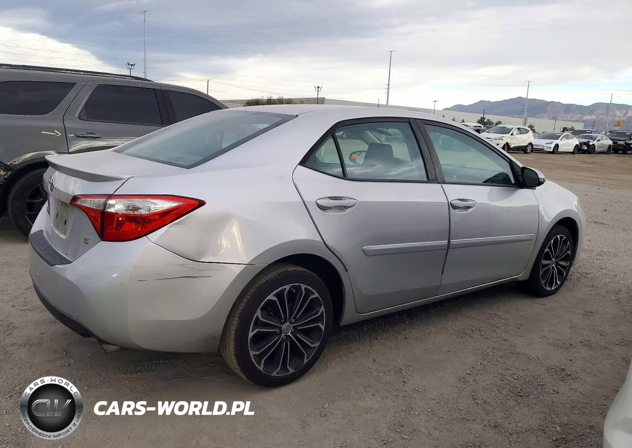 2015 Toyota Corolla S Plus VIN:5YFBURHE2FP202290 - 3