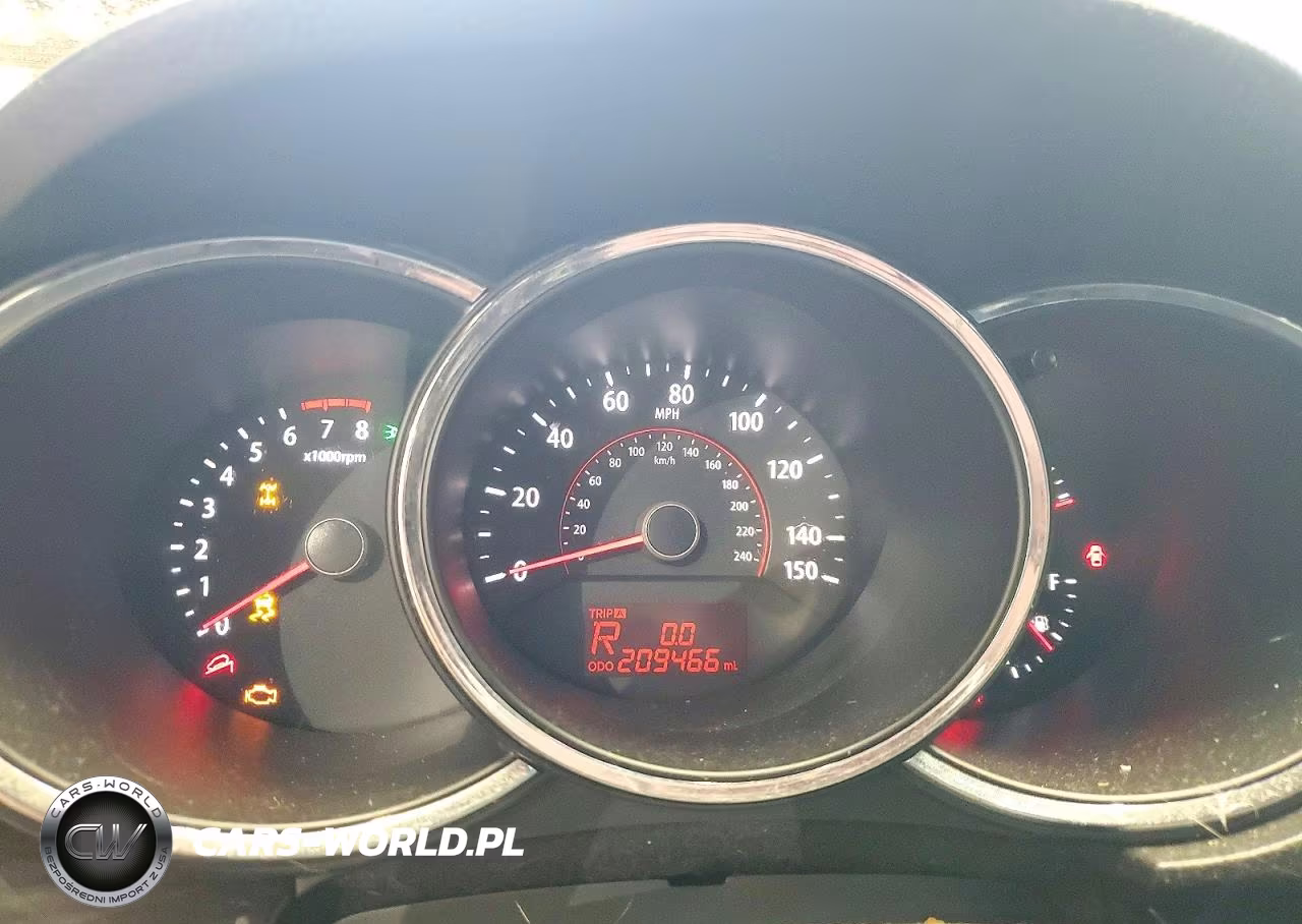2011 Kia Sorento Lx VIN:5XYKTCA14BG112905 - 9