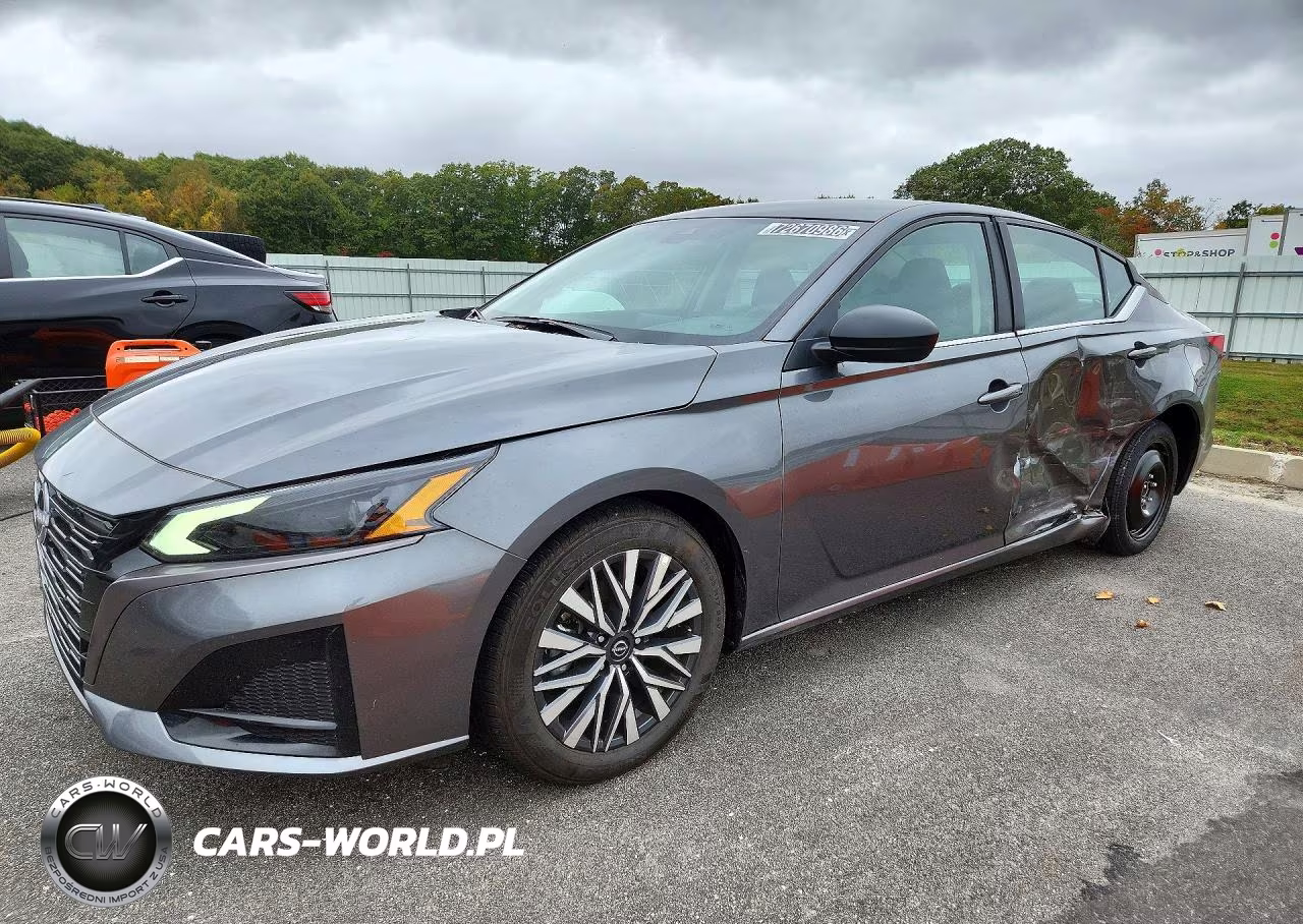 2026 Nissan Altima Sv