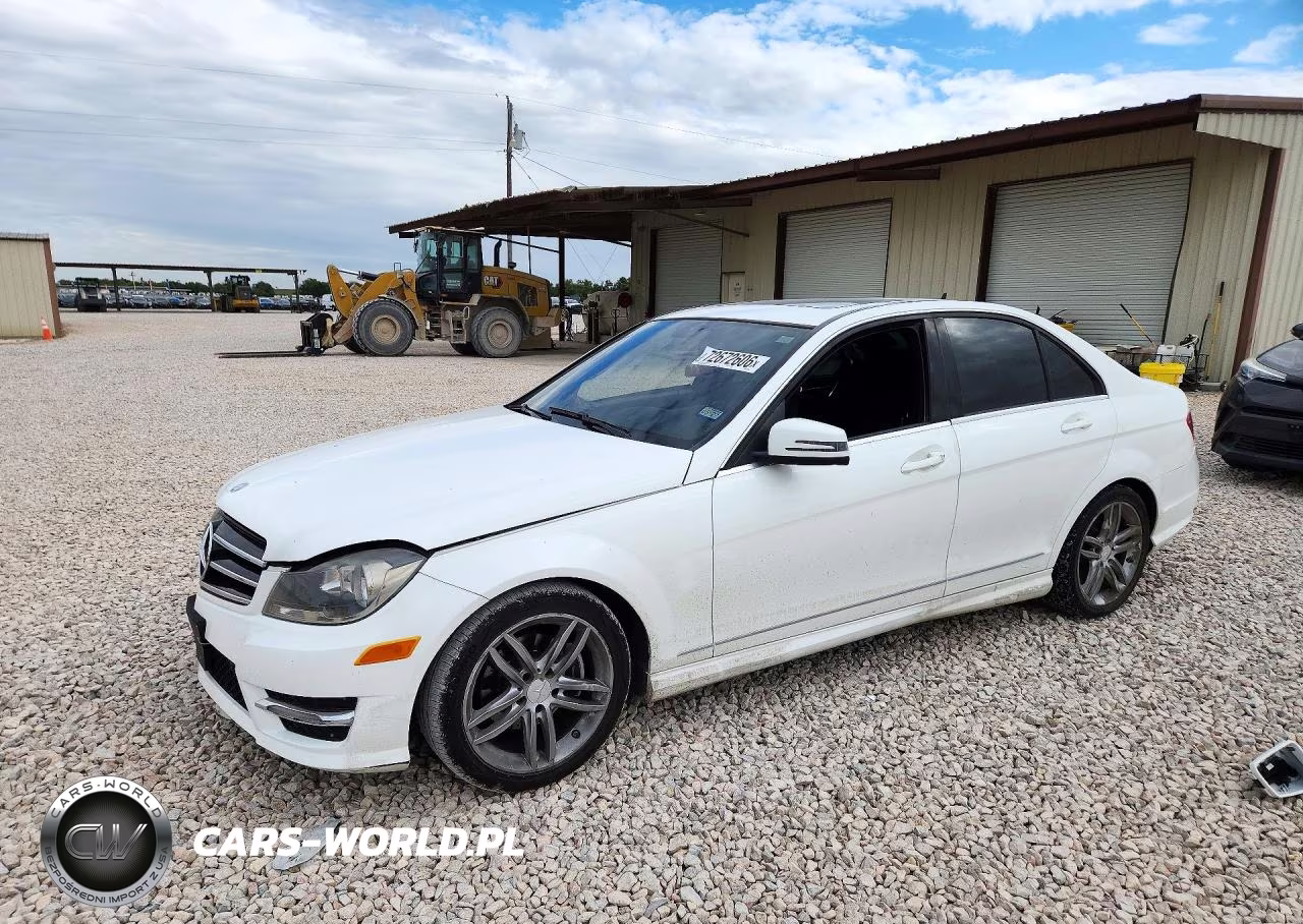 2014 Mercedes-Benz C 250 VIN:WDDGF4HB5EG250882 - 1