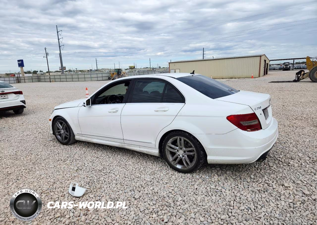 2014 Mercedes-Benz C 250 VIN:WDDGF4HB5EG250882 - 2