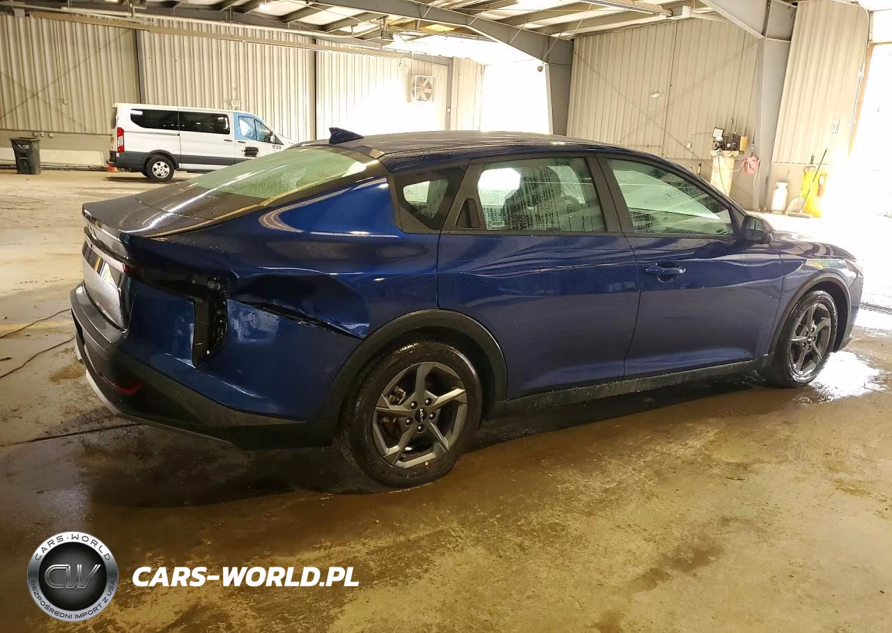 2025 Kia K4 Lxs VIN:3KPFT4DE7SE092703 - 3