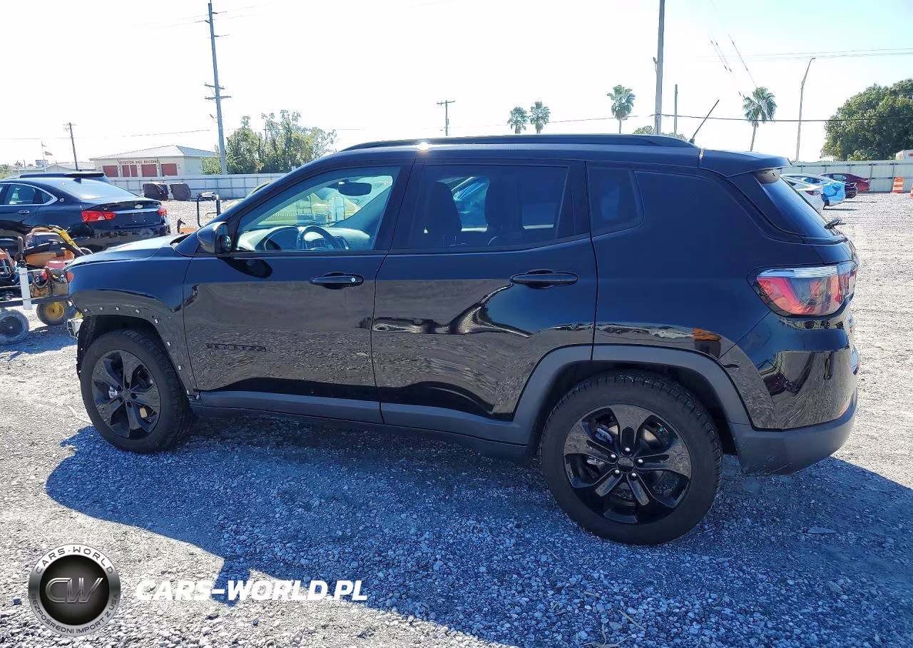 2018 Jeep Compass Latitude VIN:3C4NJCBB8JT300392 - 2