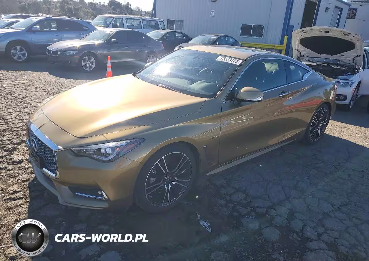 2018 Infiniti Q60 Luxe 300