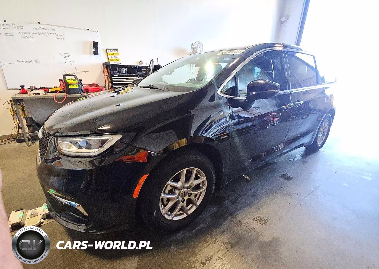 2025 Chrysler Pacifica Select