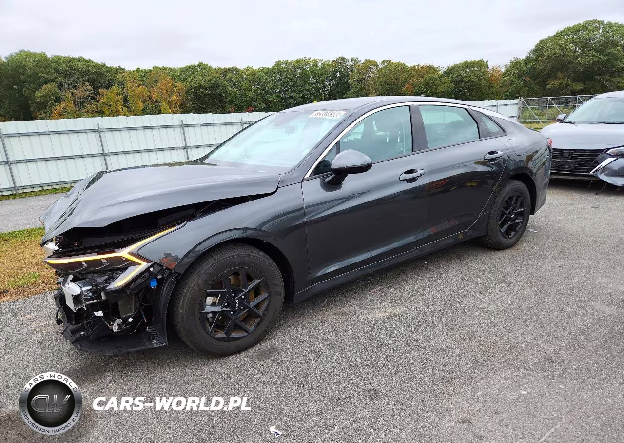 2026 Kia K5 Lxs VIN:KNAG24J74T5472556 - 1
