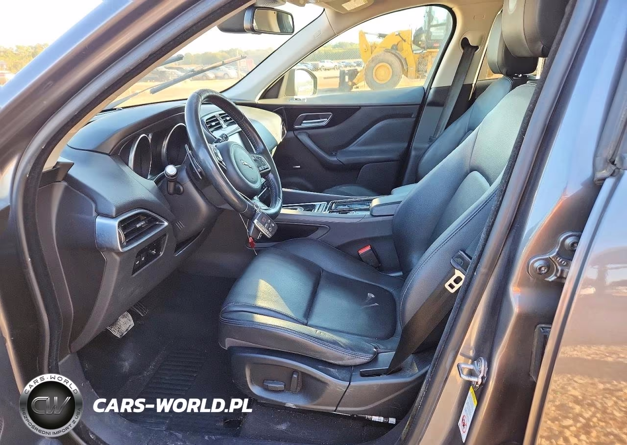 2018 Jaguar F-Pace Premium VIN:SADCJ2FN2JA256620 - 7