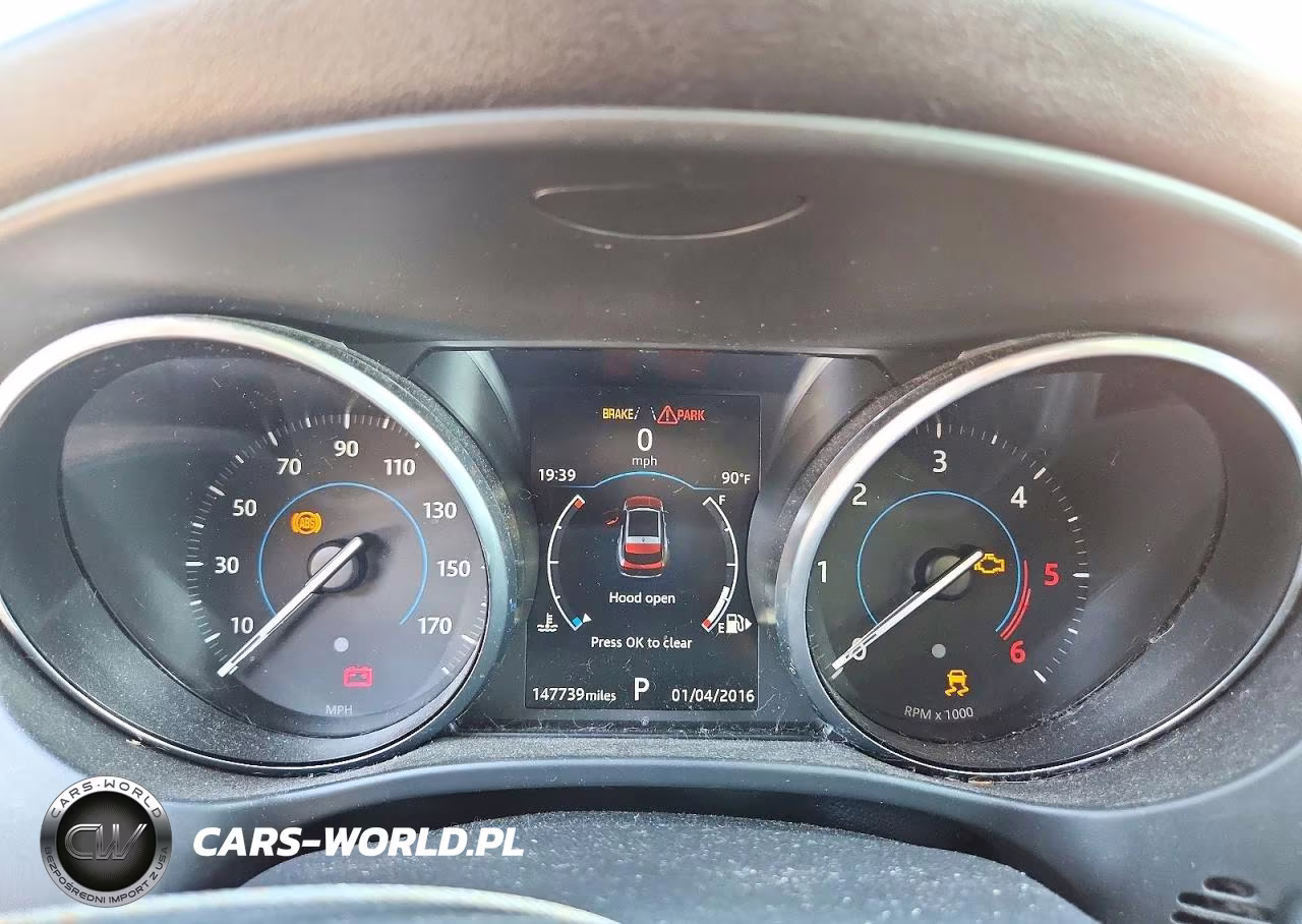 2018 Jaguar F-Pace Premium VIN:SADCJ2FN2JA256620 - 9