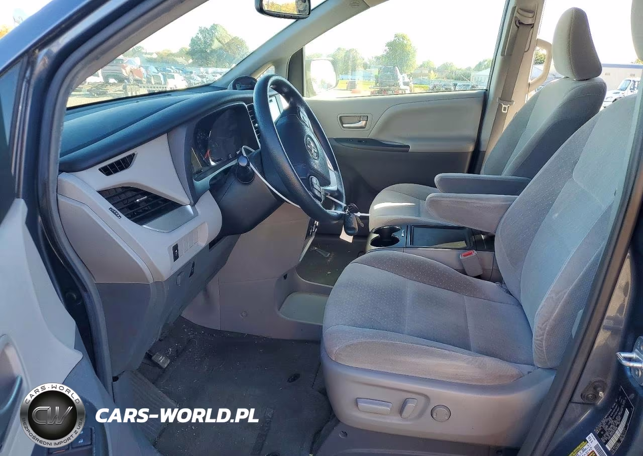 2017 Toyota Sienna Le VIN:5TDKZ3DC8HS819996 - 7