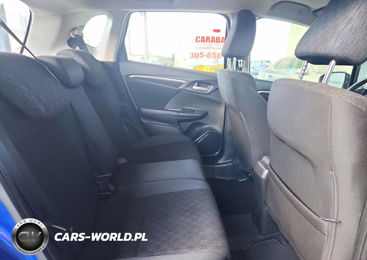 2015 Honda Fit Lx VIN:3HGGK5H5XFM770798 - 10