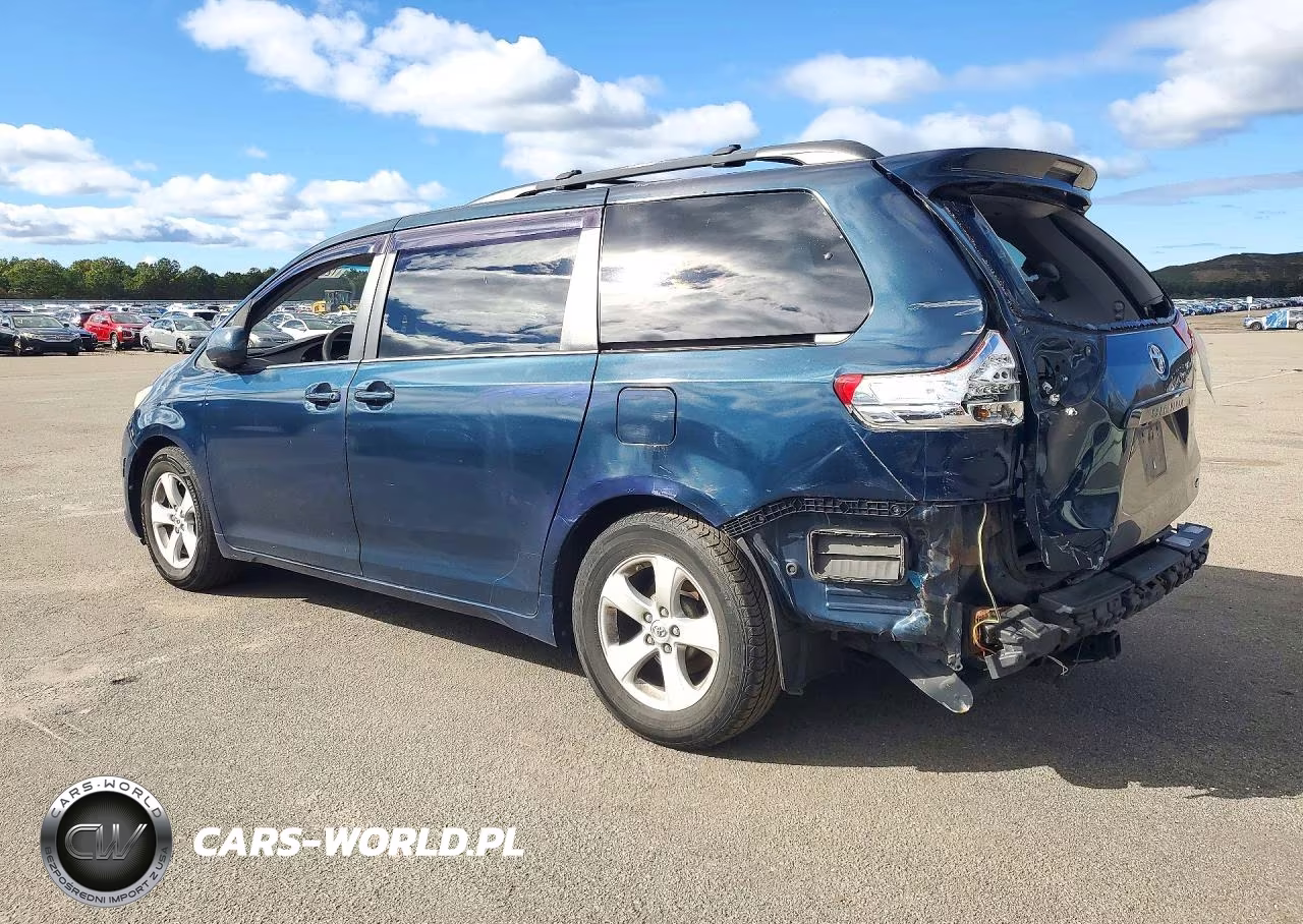 2011 Toyota Sienna Le VIN:5TDKK3DC4BS023483 - 2