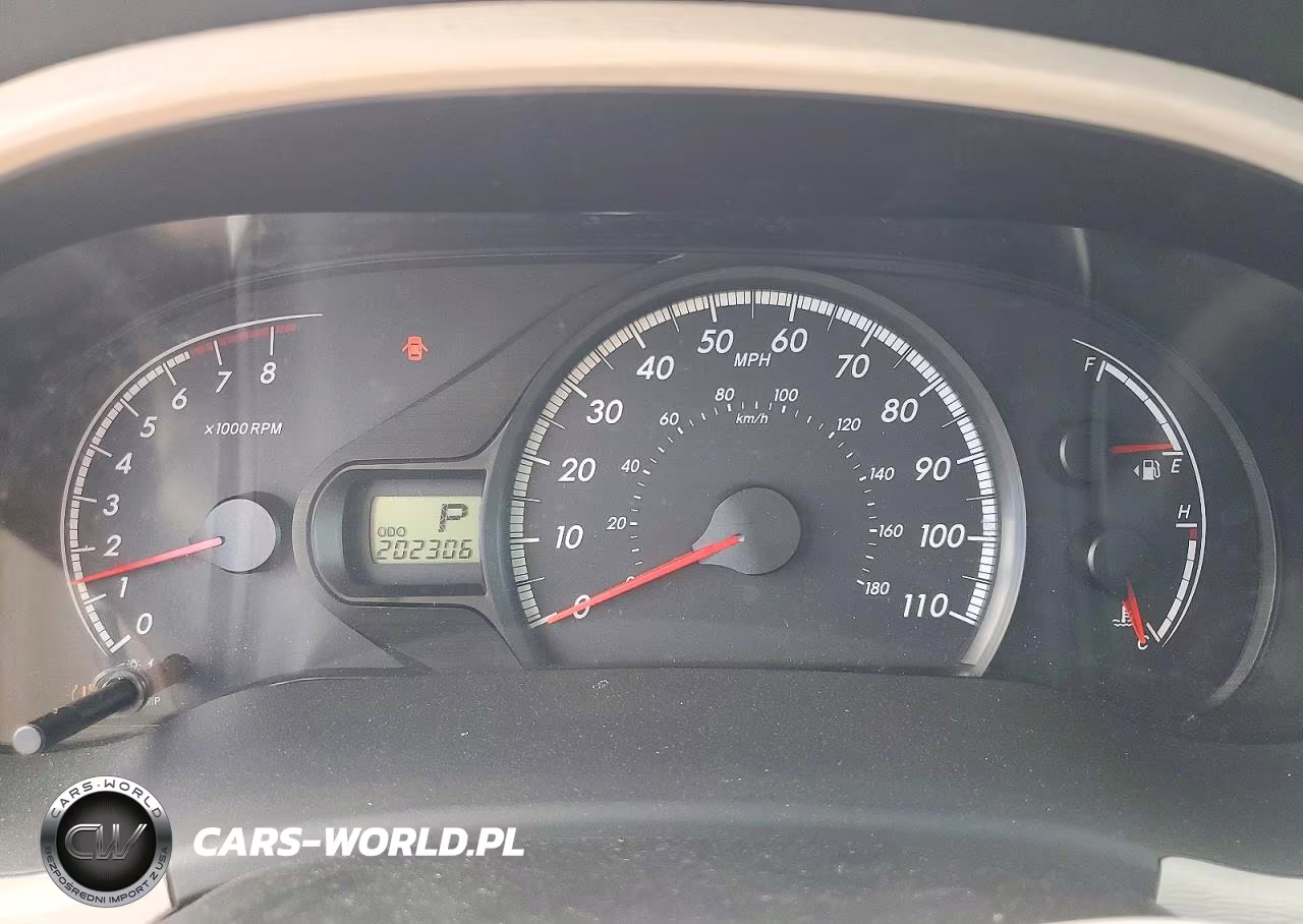 2011 Toyota Sienna Le VIN:5TDKK3DC4BS023483 - 9