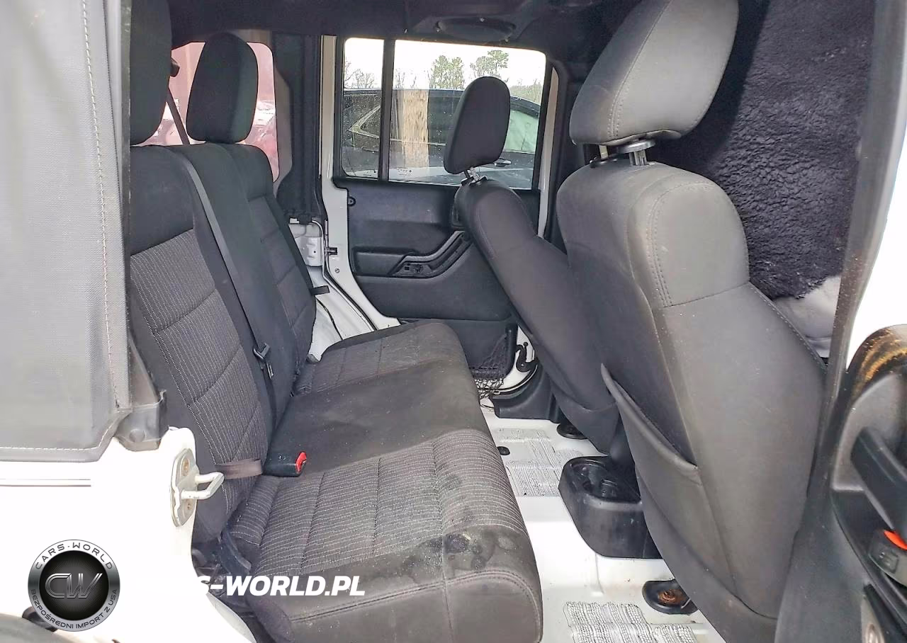2012 Jeep Wrangler Unlimited Sport VIN:1C4BJWDG6CL142081 - 10