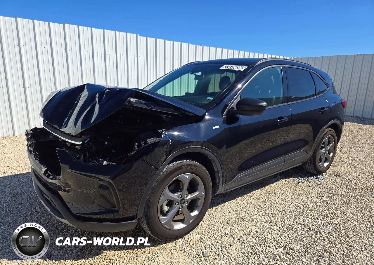 2026 Ford Escape St Line