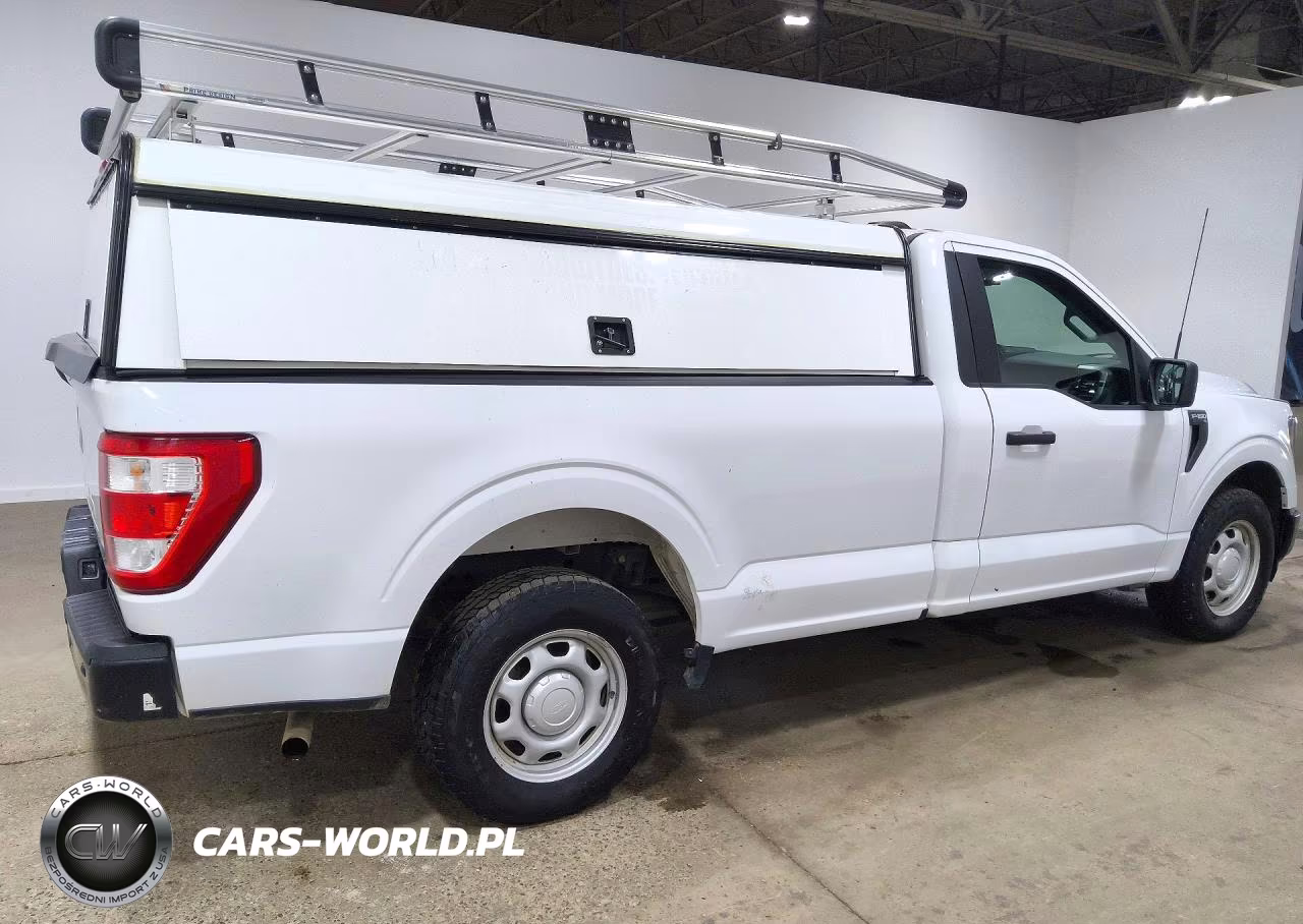 2023 Ford F150 VIN:1FTMF1CB3PKE33104 - 3