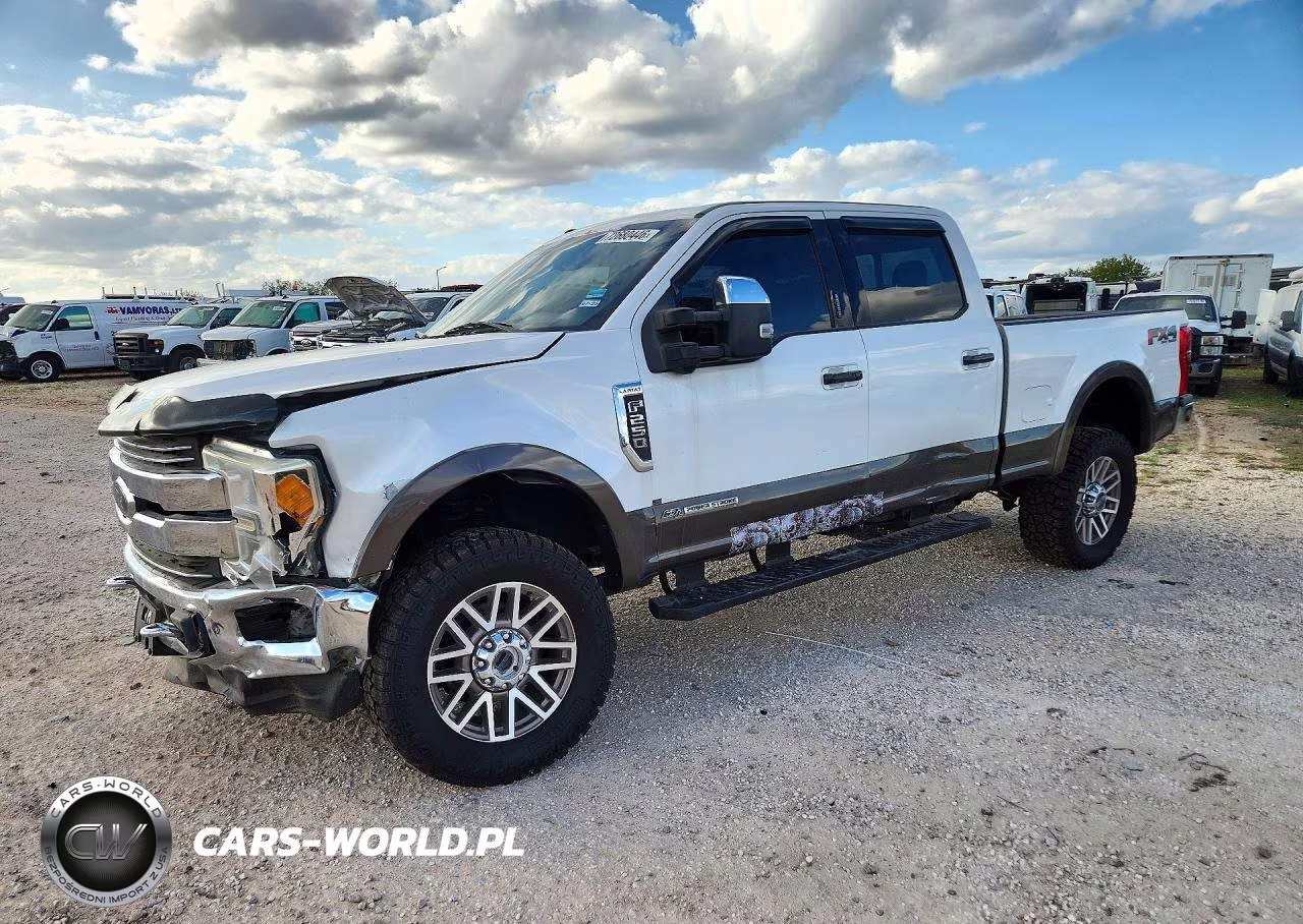 2017 Ford F250 Super Duty VIN:1FT7W2BTXHEE55694 - 1