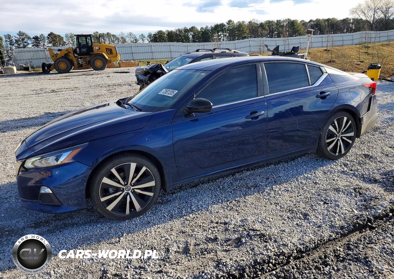 2022 Nissan Altima Sr