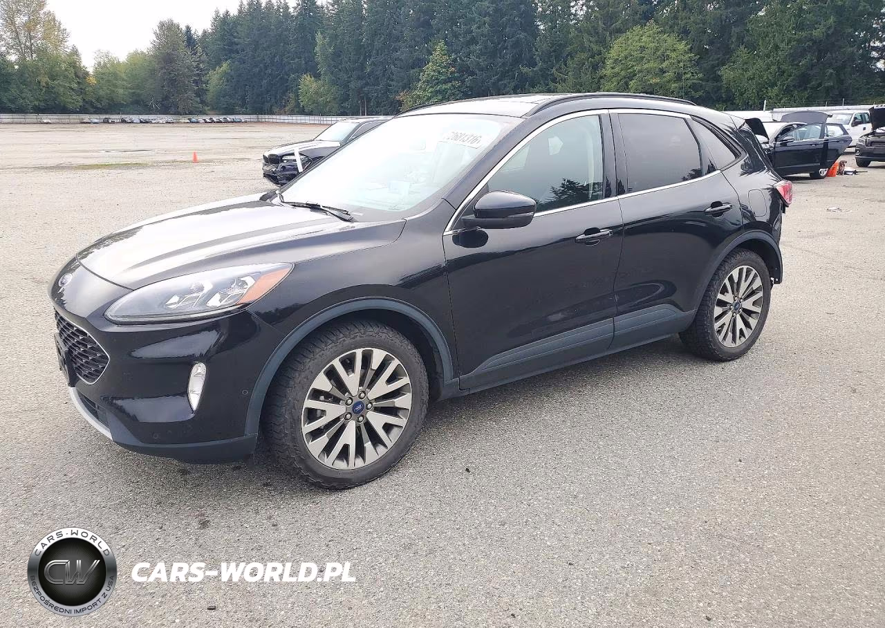 2020 Ford Escape Titanium