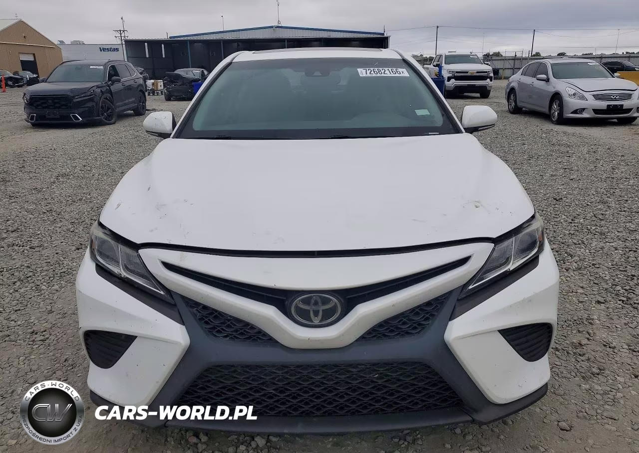 2018 Toyota Camry Se VIN:4T1B11HKXJU128611 - 5