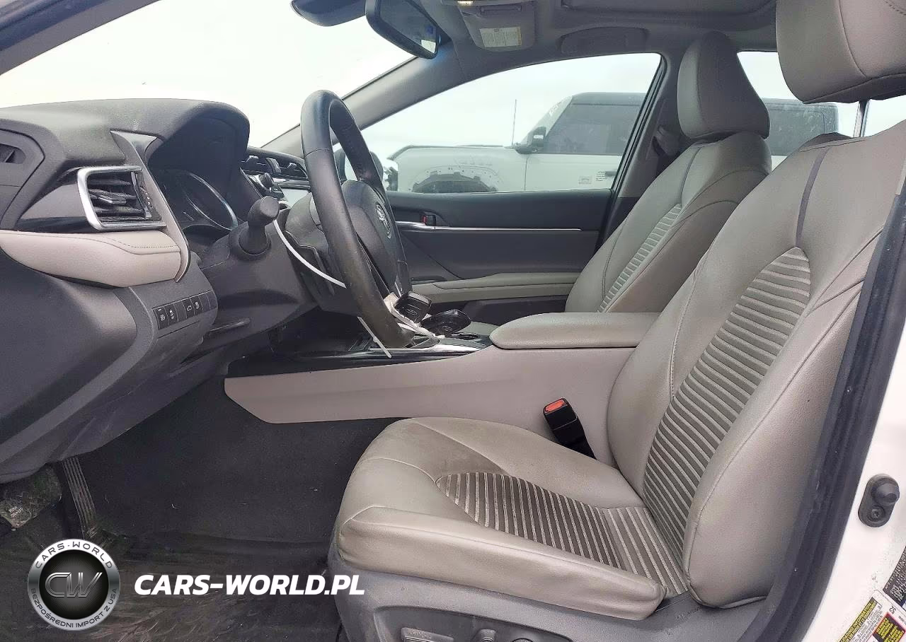 2018 Toyota Camry Se VIN:4T1B11HKXJU128611 - 7