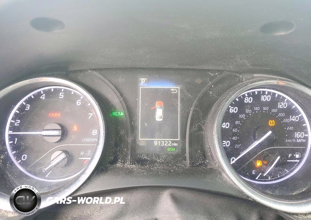 2018 Toyota Camry Se VIN:4T1B11HKXJU128611 - 9