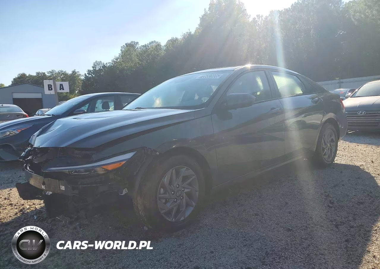2024 Hyundai Elantra Sel
