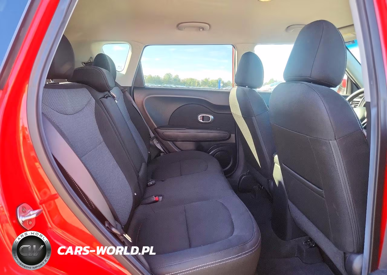 2018 Kia Soul + VIN:KNDJP3A59J7582099 - 10