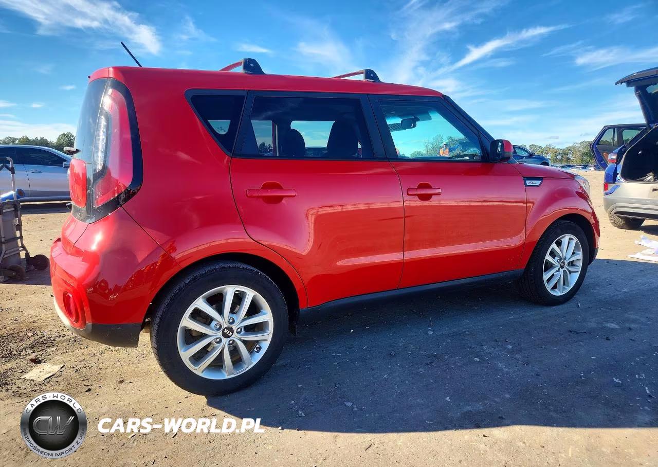 2018 Kia Soul + VIN:KNDJP3A59J7582099 - 3