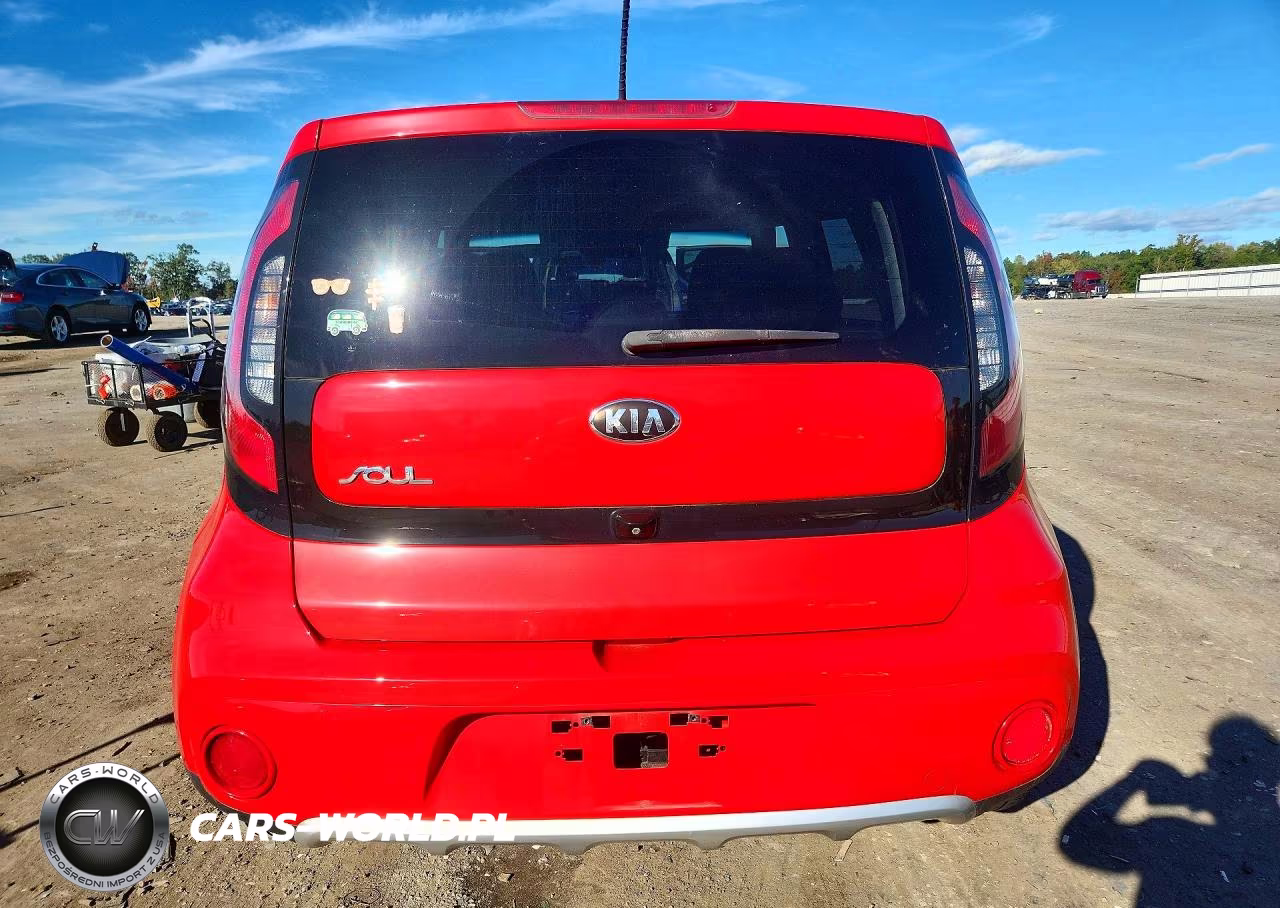 2018 Kia Soul + VIN:KNDJP3A59J7582099 - 6