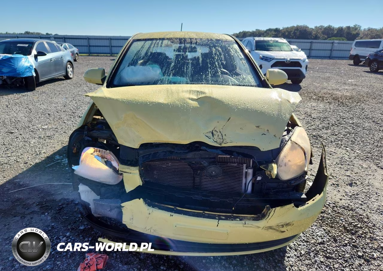 2009 Hyundai Accent Gs VIN:KMHCM36C79U135580 - 5