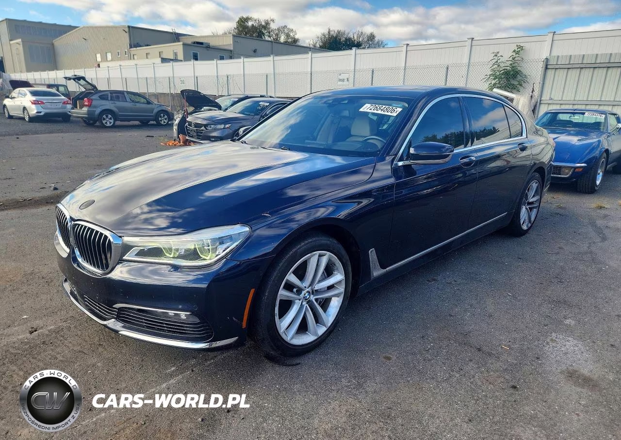 2018 BMW 750 Xi – zdjęcie 1 z 12